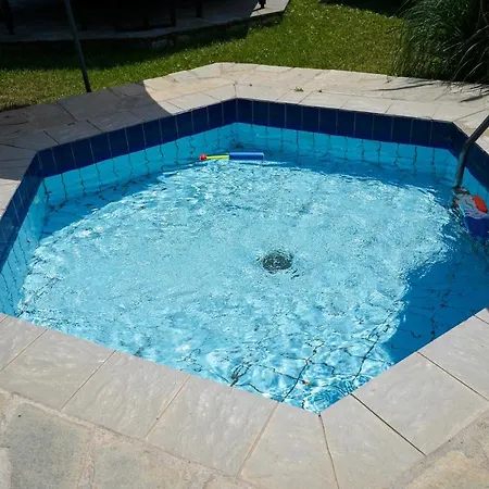 Irida 'n' Pool Gasthof Paralia Pantaleimonos