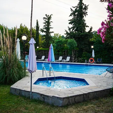 Irida 'n' Pool Gasthof 3*