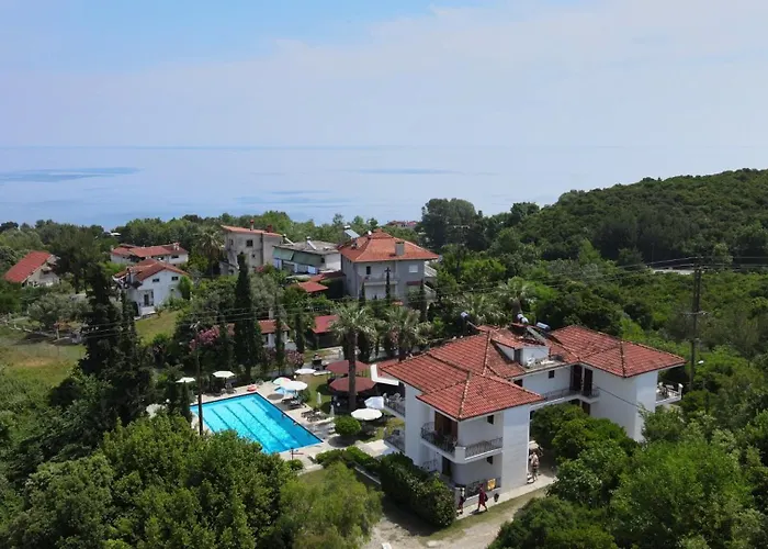 Irida 'n' Pool Vendégház Pandeleímonosz-part